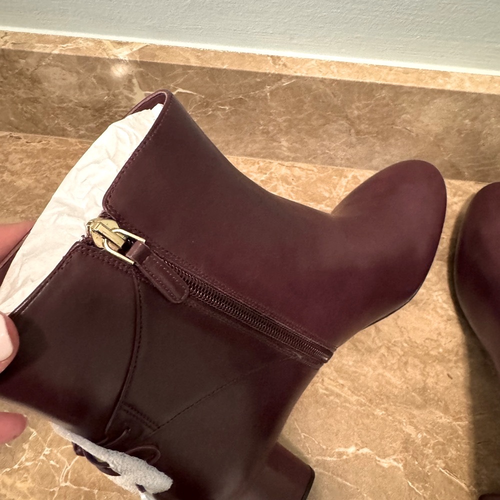 Tory Burch Rich Burgandy Leather Ankle Booties NEW Size 11 - Picture 4 of 14